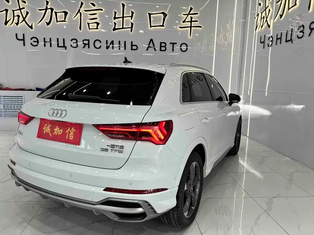 Audi Q3 2022 из CN, фото 2