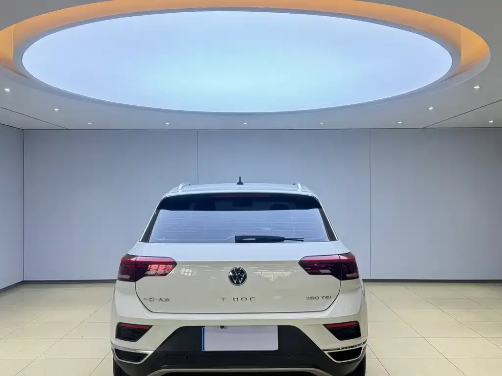 Volkswagen T-Roc — фото 5