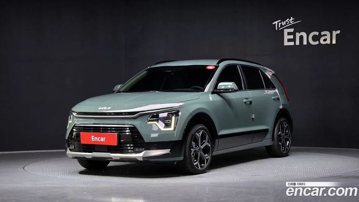 Kia Niro — фото 1
