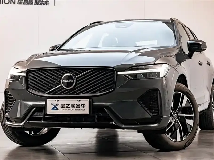 Volvo XC60 — фото 7