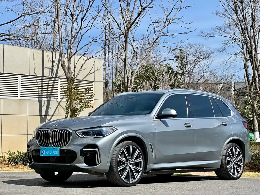 BMW X5 — фото 1