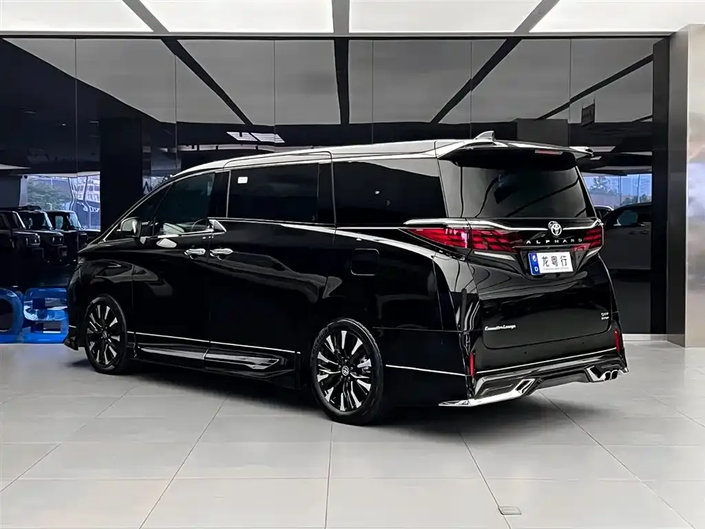 Toyota Alphard 2024 из CN, фото 6