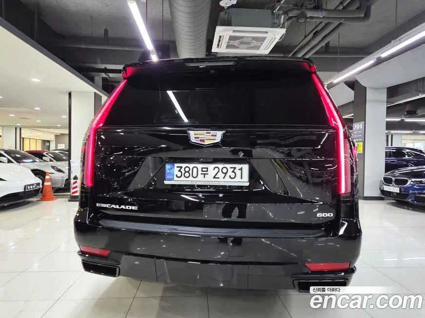 Cadillac Escalade 2022 из KR, фото 2