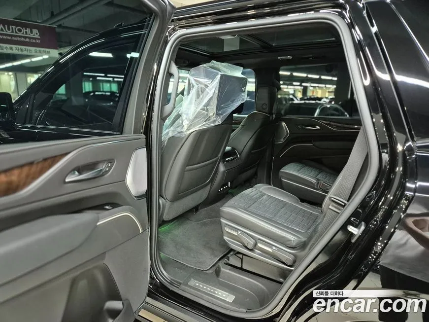 Cadillac Escalade 2022 из KR, фото 10