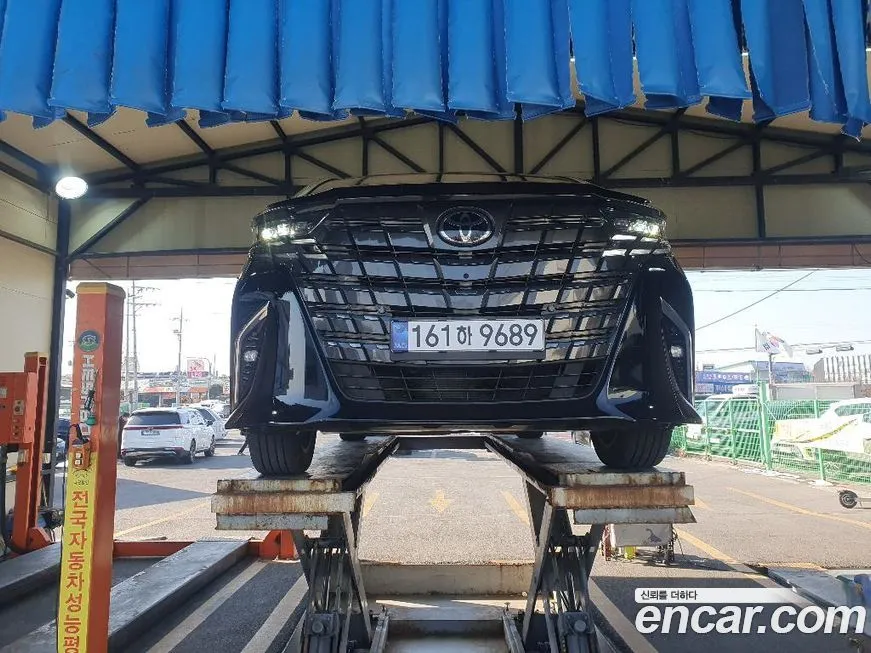 Toyota Alphard 2024 из KR, фото 2