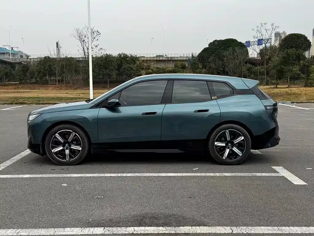 BMW iX 2023 из CN, фото 8