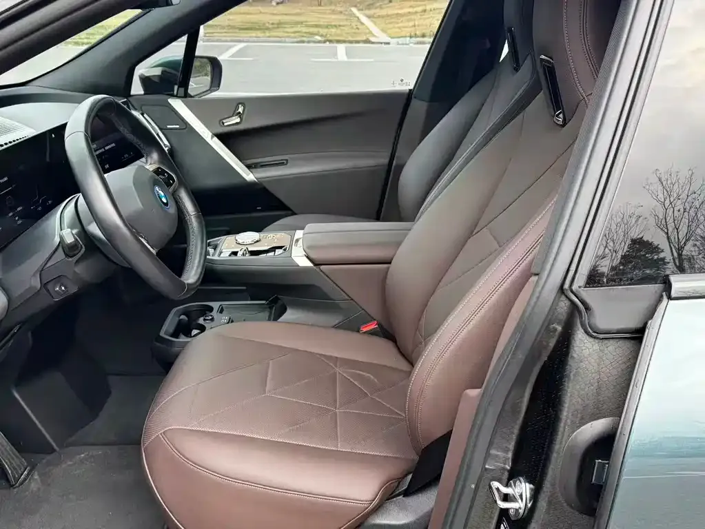 BMW iX 2023 из CN, фото 2