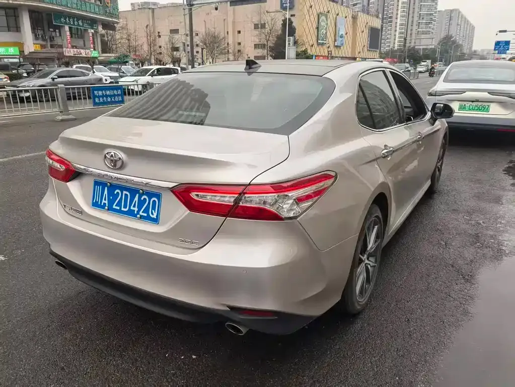 Toyota Camry 2022 из CN, фото 4