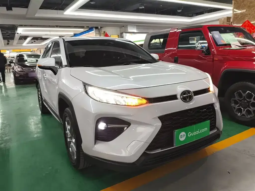 Toyota Wildlander 2023 из CN, фото 8