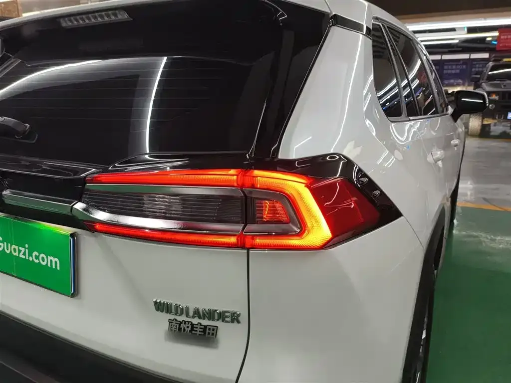 Toyota Wildlander 2023 из CN, фото 2