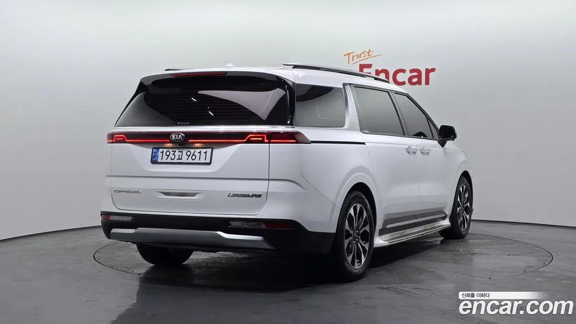 Kia Carnival — фото 2