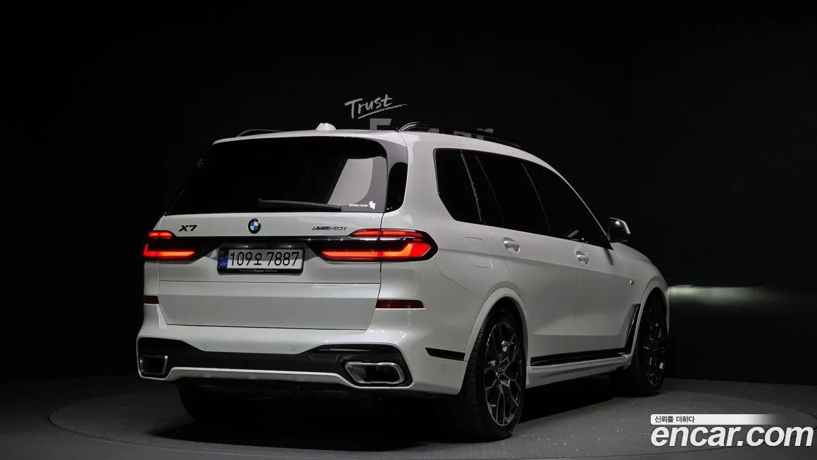 BMW X7 — фото 3