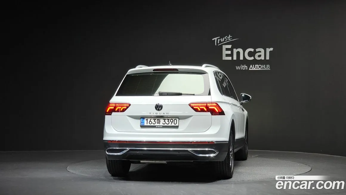 Volkswagen Tiguan — фото 8