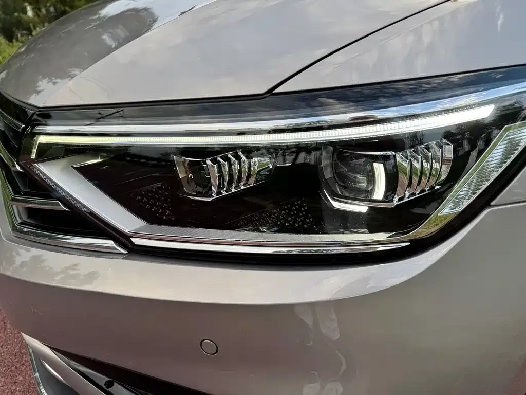 Volkswagen Magotan 2021 из CN, фото 6