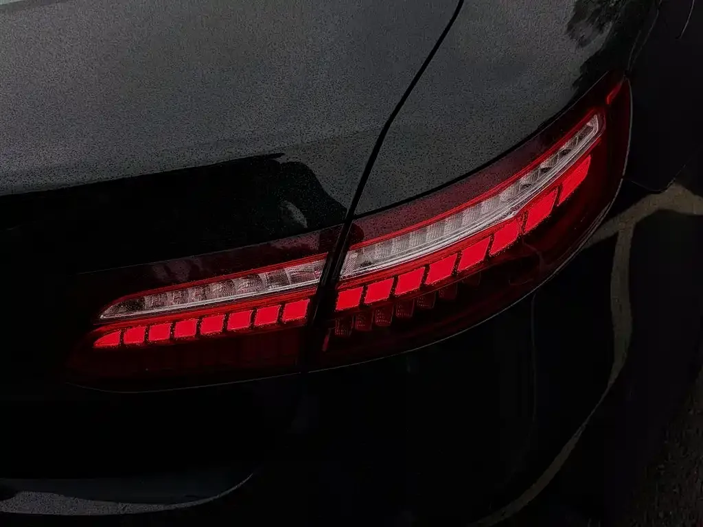 Mercedes-Benz E-Class (Import) — фото 6