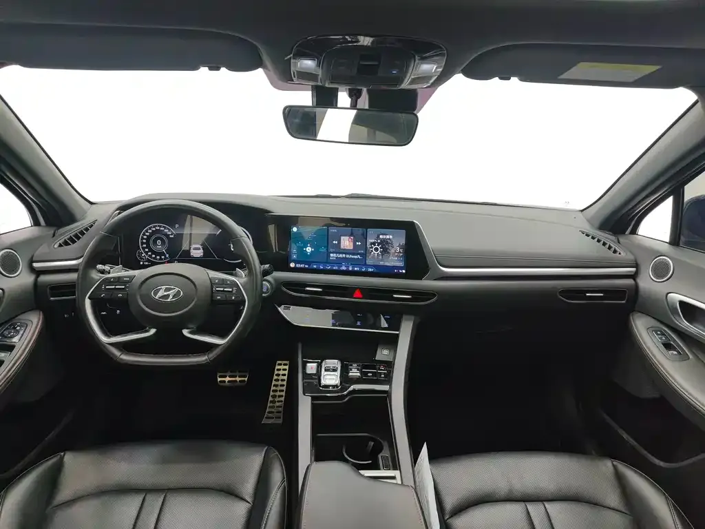 Hyundai Sonata 2023 из CN, фото 9