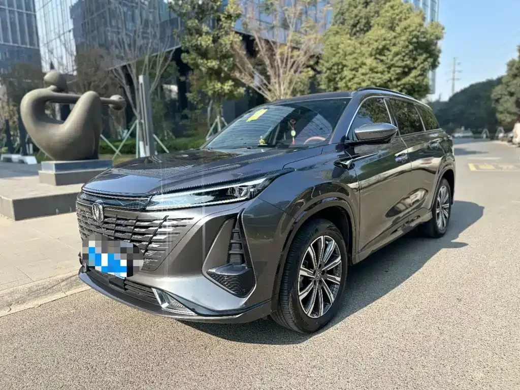 Changan CS75PLUS — фото 1