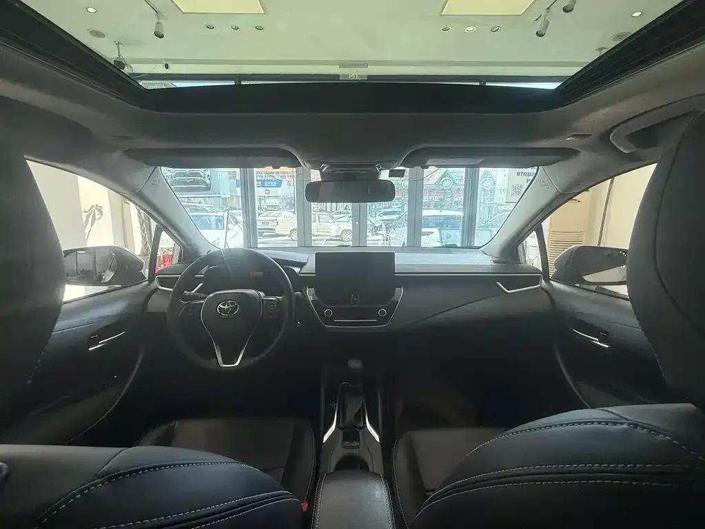 Toyota Corolla 2023 из CN, фото 5