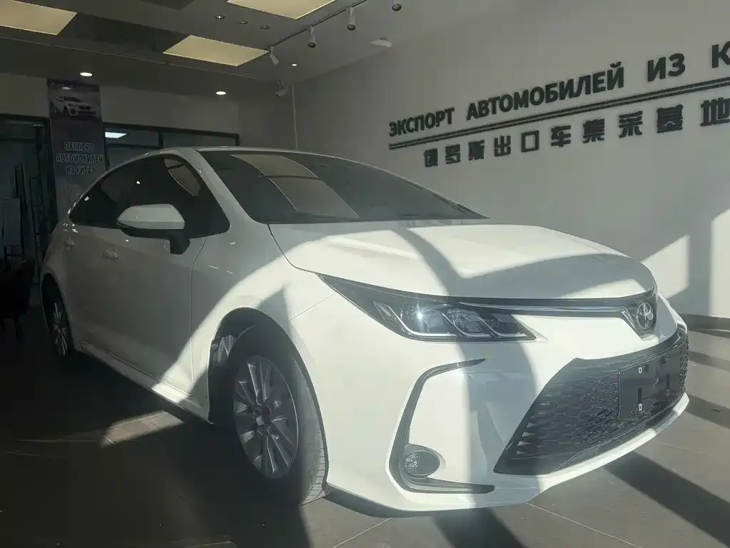Toyota Corolla 2023 из CN, фото 9