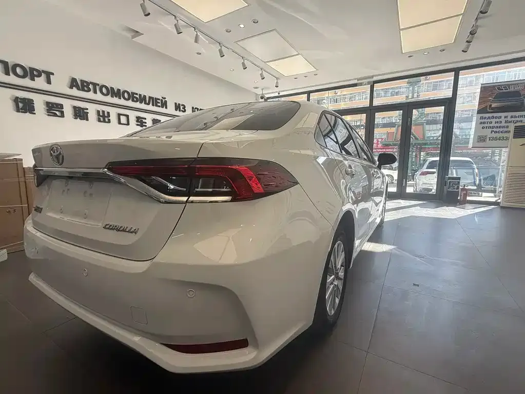 Toyota Corolla 2023 из CN, фото 7