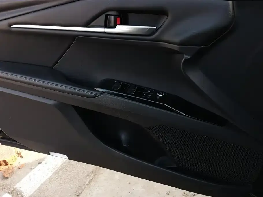 Toyota Camry 2024 из CN, фото 2