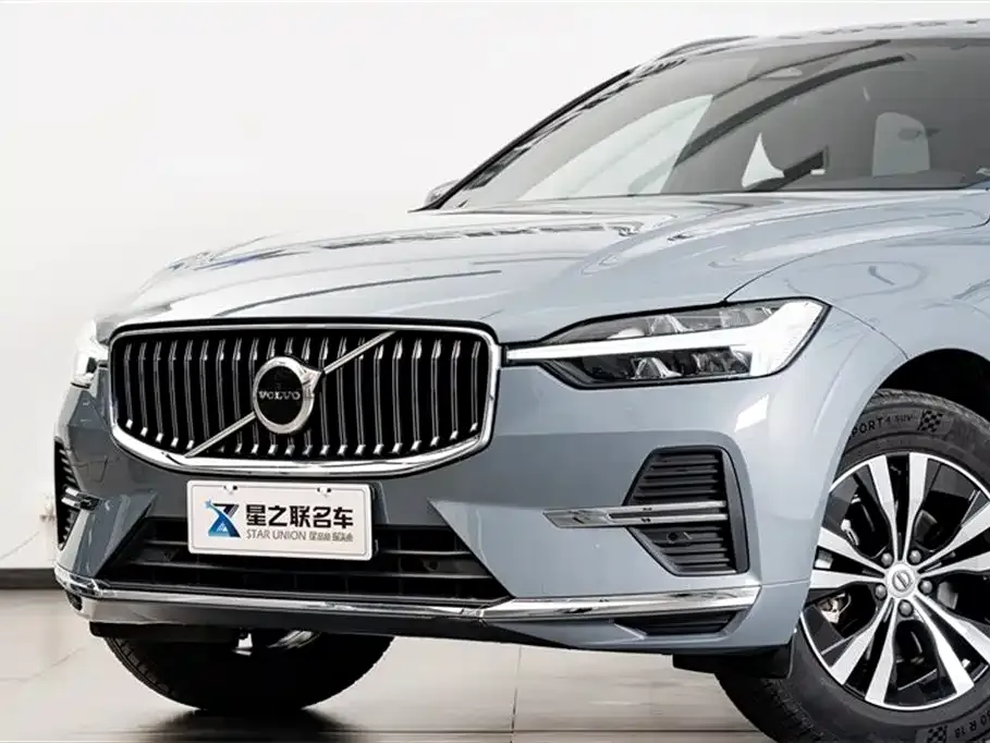 Volvo XC60 — фото 5