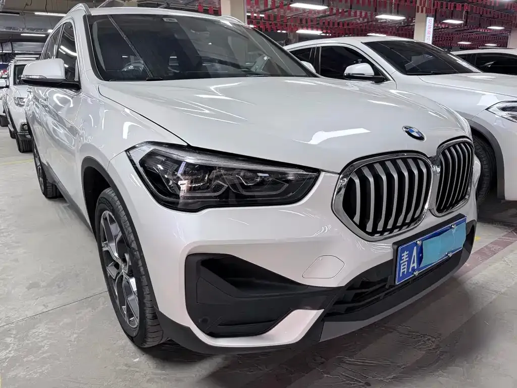 BMW X1 — фото 8
