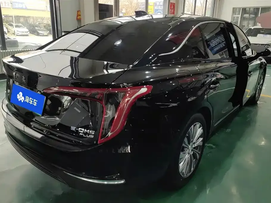 Hongqi E-QM5 — фото 5
