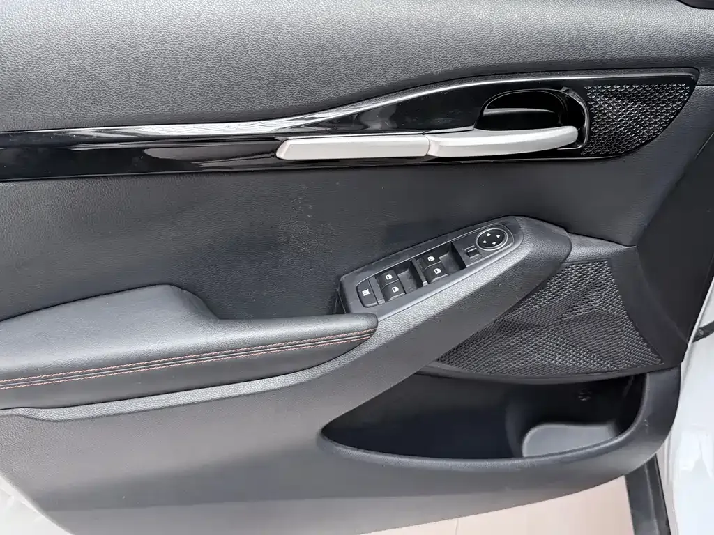 Kia Seltos 2024 из CN, фото 9