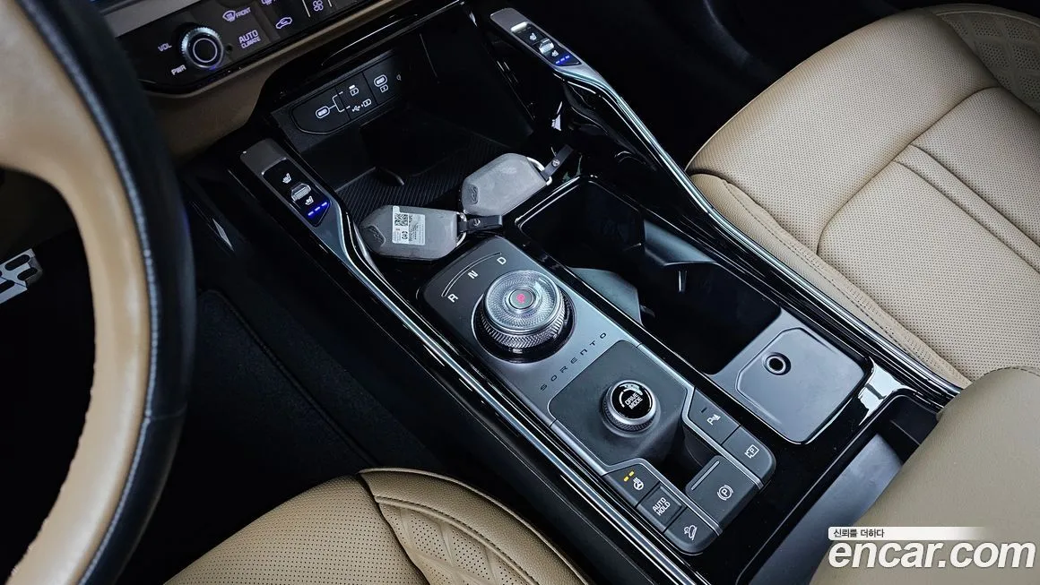 Kia Sorento — фото 7