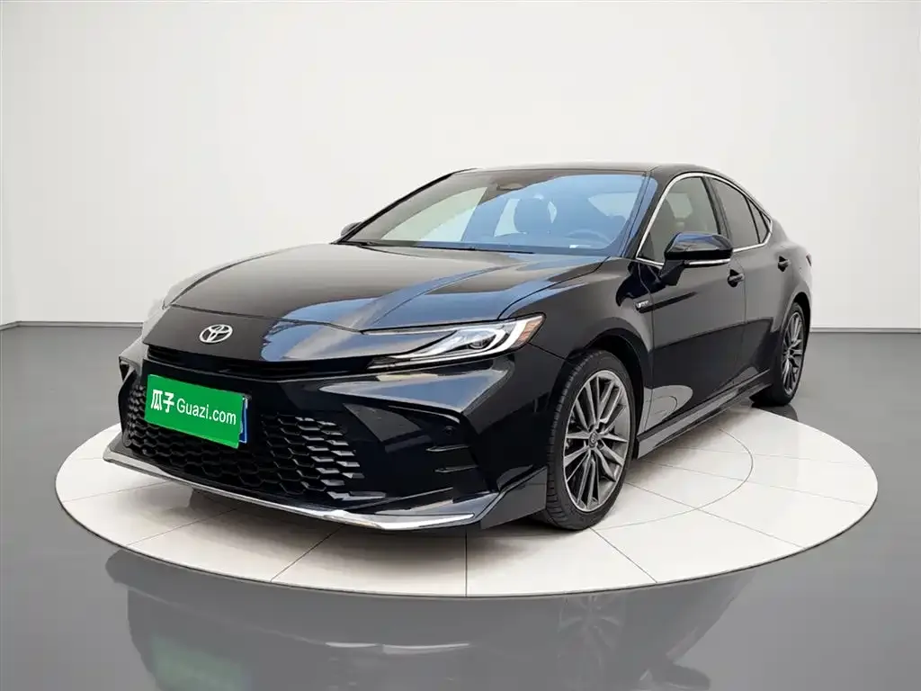 Toyota Camry 2024 из CN, фото 1