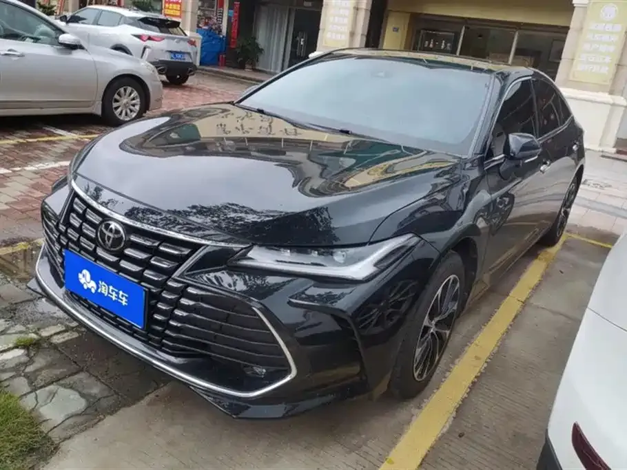 Toyota Avalon 2023 из CN, фото 1