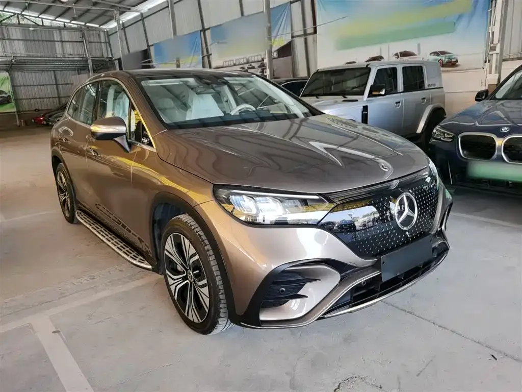 Mercedes-Benz EQE SUV 2023 из CN, фото 3