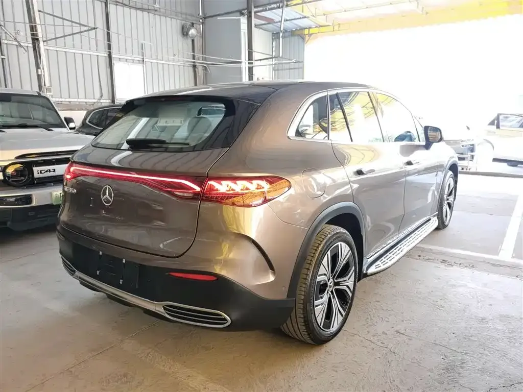 Mercedes-Benz EQE SUV 2023 из CN, фото 10