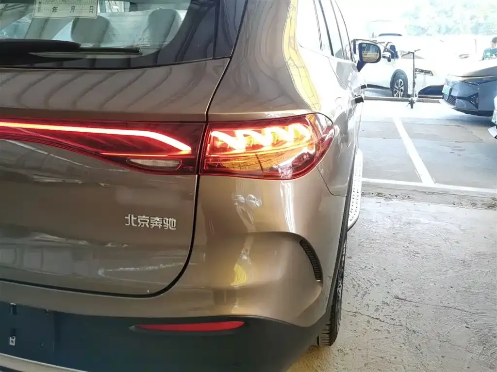 Mercedes-Benz EQE SUV 2023 из CN, фото 8