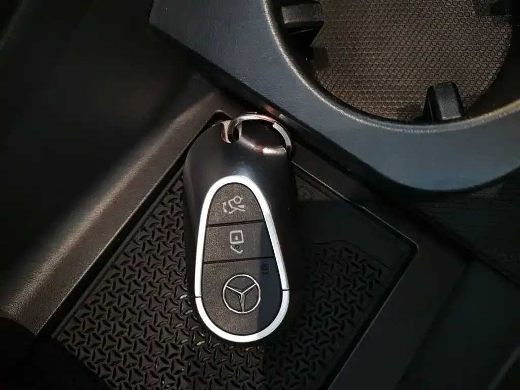 Mercedes-Benz EQE SUV 2023 из CN, фото 5