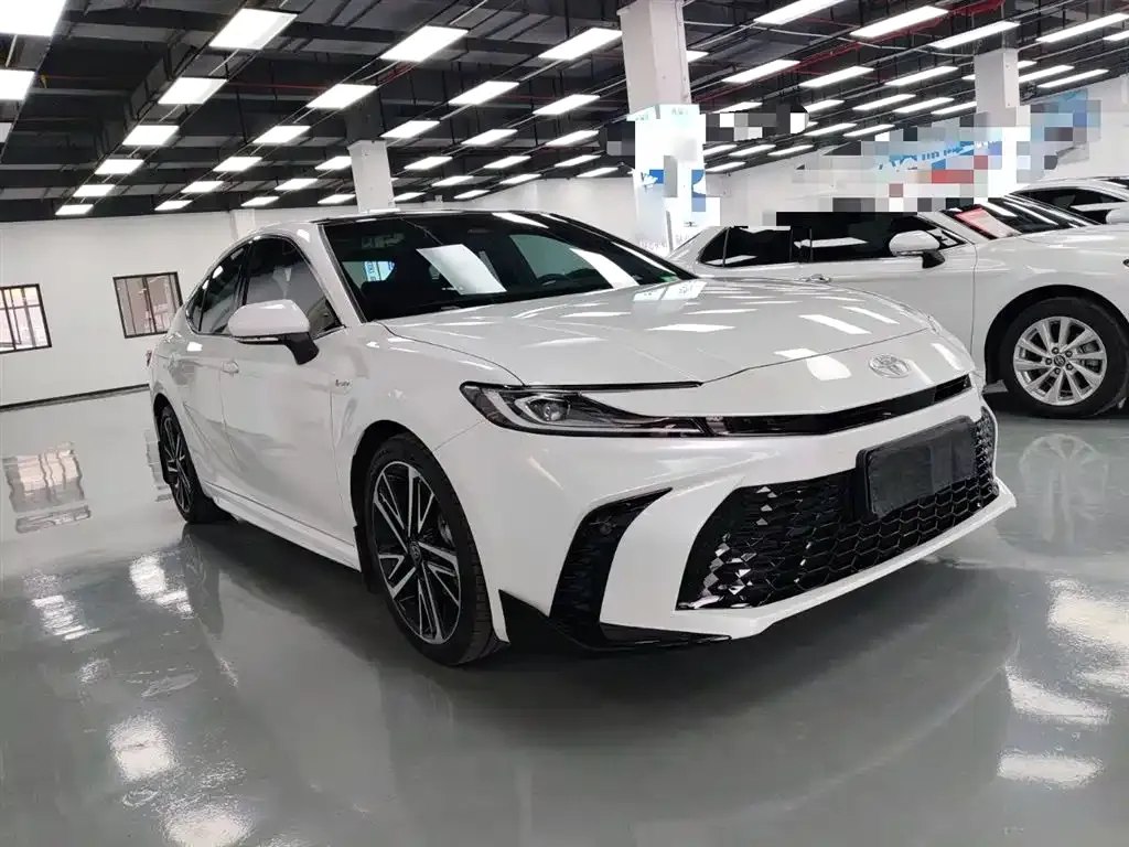Toyota Camry 2024 из CN, фото 9