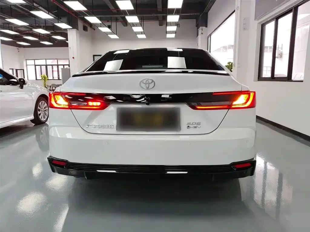 Toyota Camry 2024 из CN, фото 10