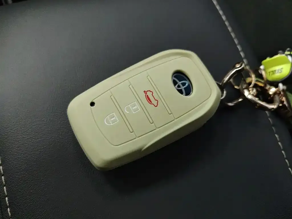 Toyota Camry 2024 из CN, фото 7