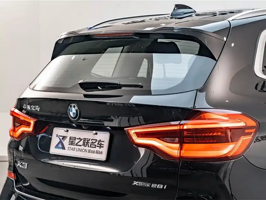 BMW X3 — фото 8
