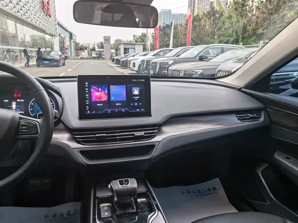 Hongqi E-QM5 2023 из CN, фото 2