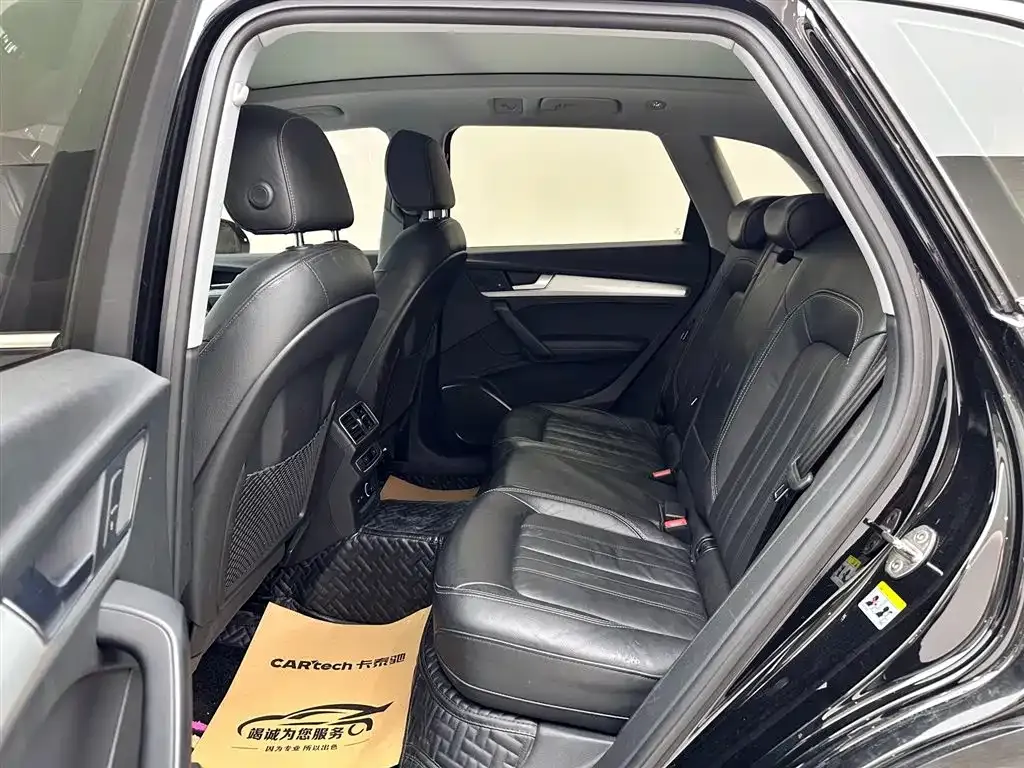 Audi Q5L 2021 из CN, фото 8