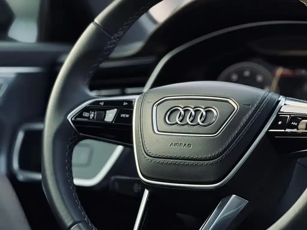 Audi A6L 2023 из CN, фото 5