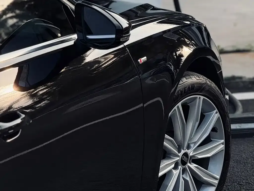 Audi A6L 2023 из CN, фото 8
