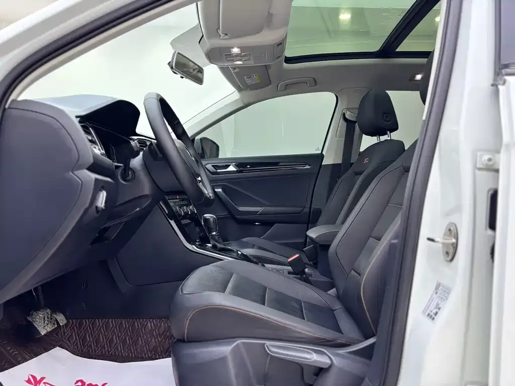 Volkswagen T-Roc 2022 из CN, фото 6