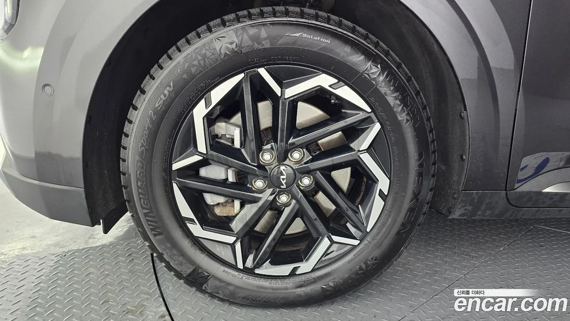 Kia Carnival — фото 10