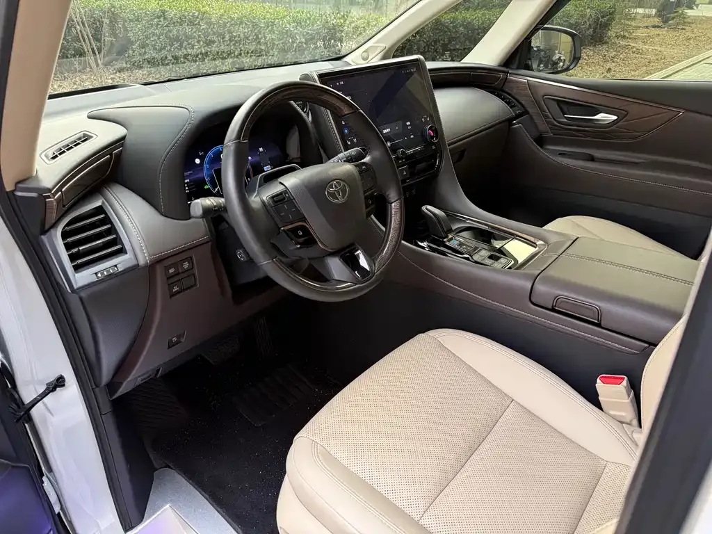 Toyota Alphard 2024 из CN, фото 4