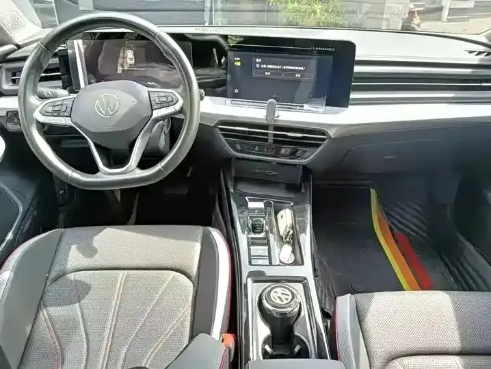 Volkswagen Lamando 2023 из CN, фото 8