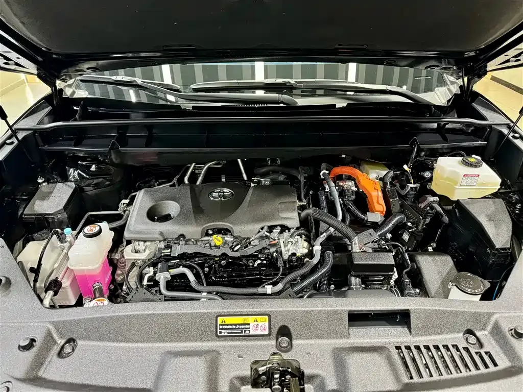 Toyota Crown Kluger 2024 из CN, фото 9