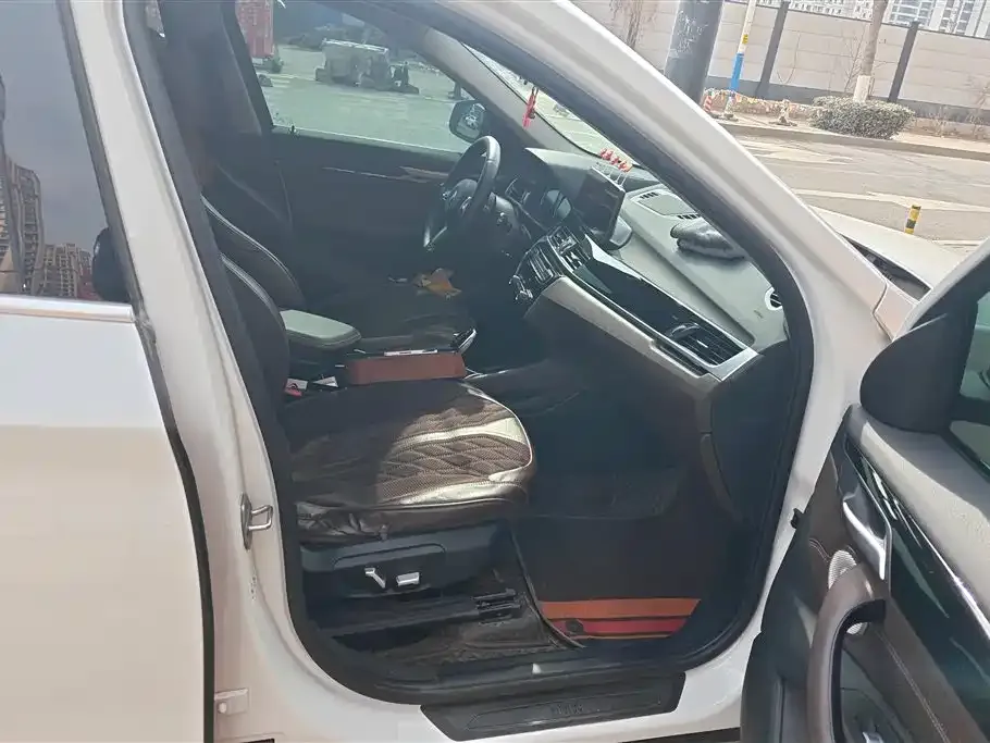 BMW X1 2021 из CN, фото 6